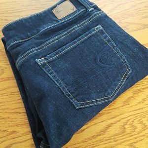 American Eagle Dark Blue Denim Jean Capris Size 12
