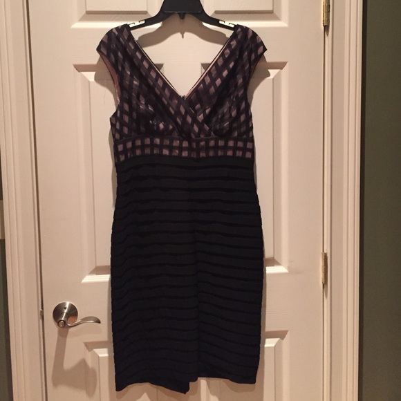 Price reduced!! Adrianna Papell Cocktail Dress