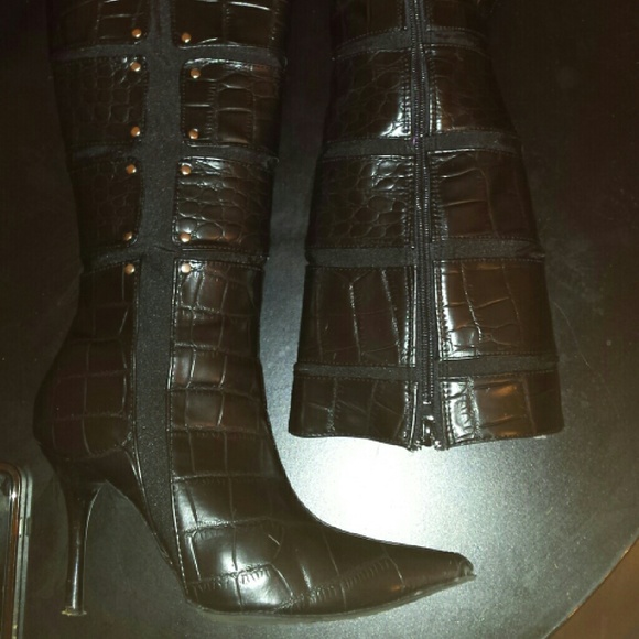 High heel boots