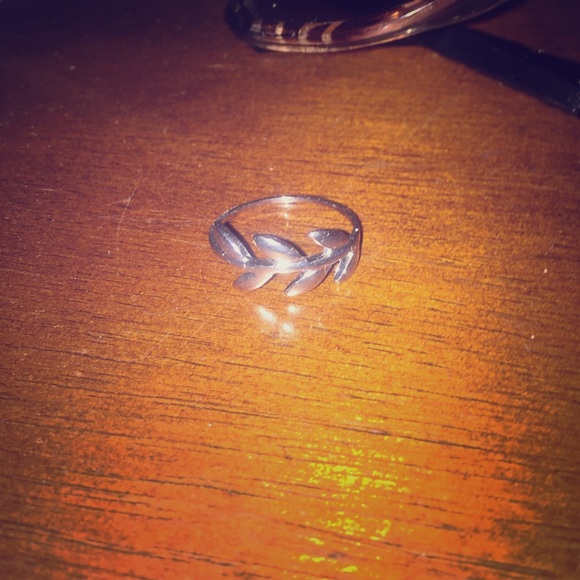 Feather ring