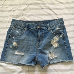 BOYFRIEND SHORTS
