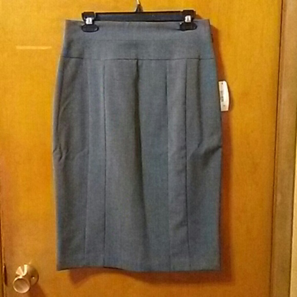 Grey pencil skirt