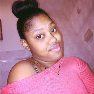 Meet your Posher, Julisa