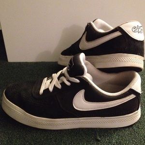 Nike 6.0 Mavrk Low 2