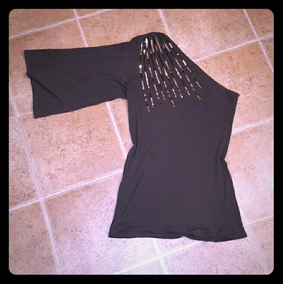 Gray One shoulder top it sequin detail