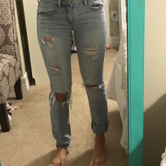 American Eagle ripped boyfriend jeans