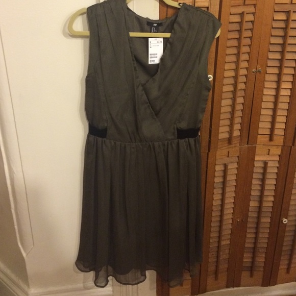 H&M Olive green dress w/black belt.