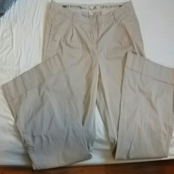 khaki pants