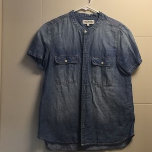 Short sleeve button up