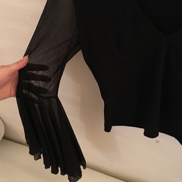 Black Bell Sleeved Shirt - Picture 3 of 4