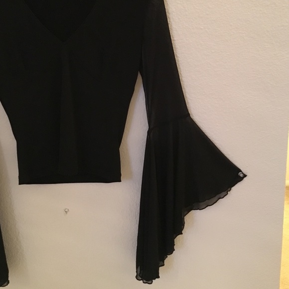 Black Bell Sleeved Shirt - Picture 4 of 4