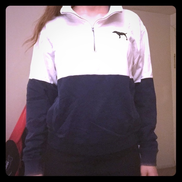 Victoria's Secret PINK Quarter Zip!