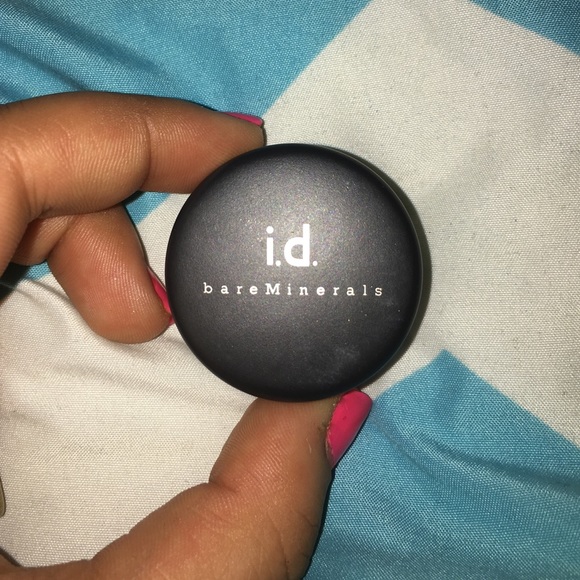 i.d. BareMinerals liner shadow