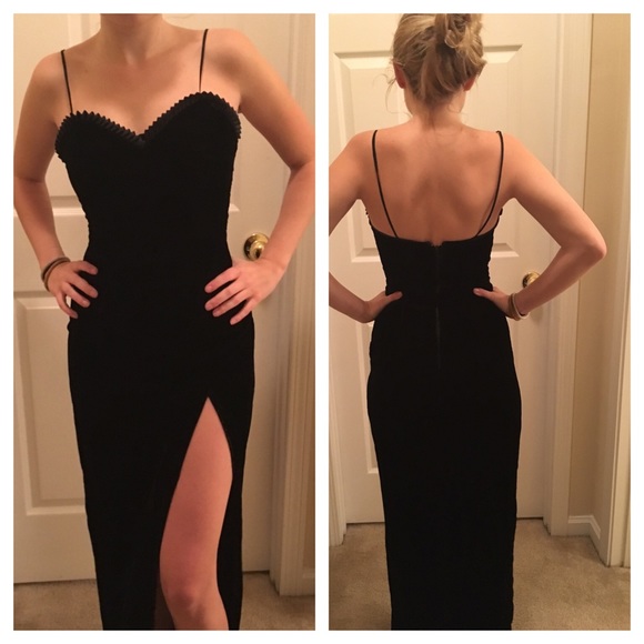 Late Edition Dresses & Skirts - Long Velvet Black Dress