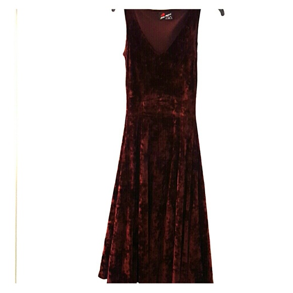 Mid-length Burgandy Velvet Dress