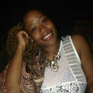 Meet your Posher, Crystal