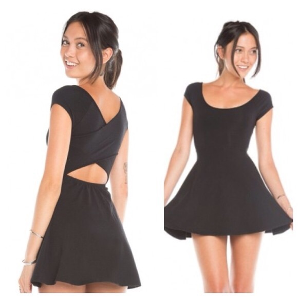 ❌sold❌ Brandy Melville Bethan Dress - Picture 1 of 4