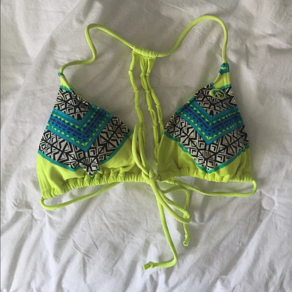 Rip curl "gypsy queen" front tie bikini top