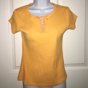 SOLD! BANANA REPUBLIC Short sleeve Polo style top.