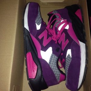 Used but good condition, with box.