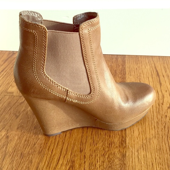 Seychelles shoe booties.