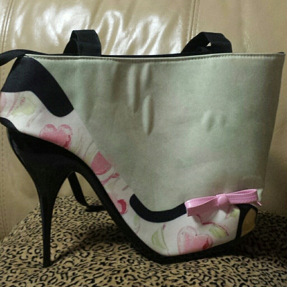 Statement bag - Picture 2 of 3