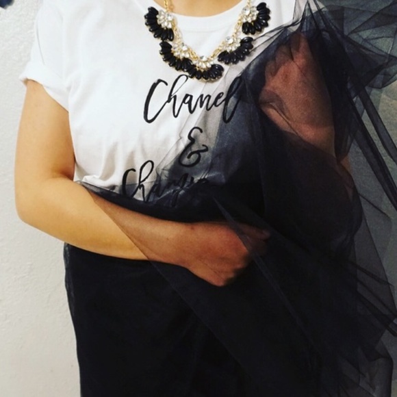 🎉HOST PICK 3/3🎉🆕 Chanel and Champagne Tshirt - Picture 2 of 2