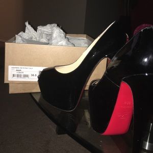 Highness160patent black36.5 Christian louboutin