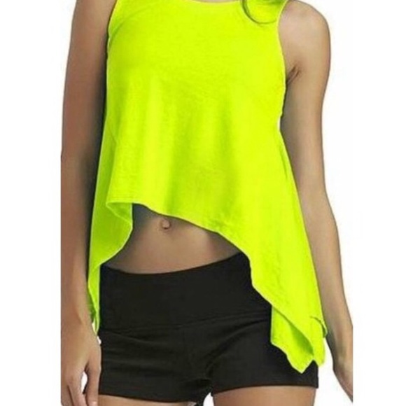 Nicki Minaj sleeveless tank size large