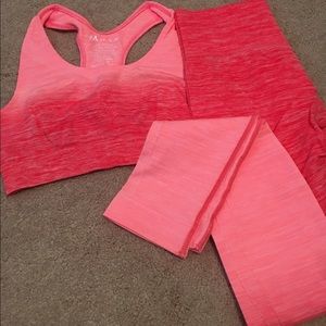 Ombre sports bra and athletic leggings