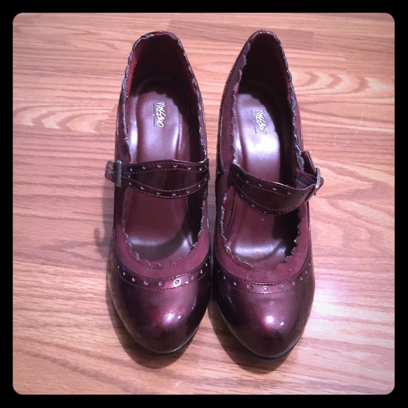 👠Maroon Mary Jane high heels👠