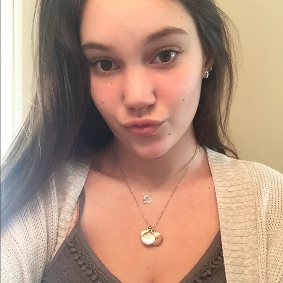Meet your Posher, Kaleigh