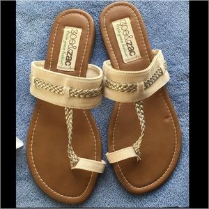 zoe&zac sandals