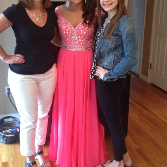 Pink sparkle prom dress size 8, beautiful!