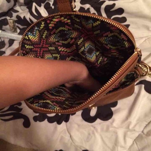 Crossbody Bag - Picture 3 of 4