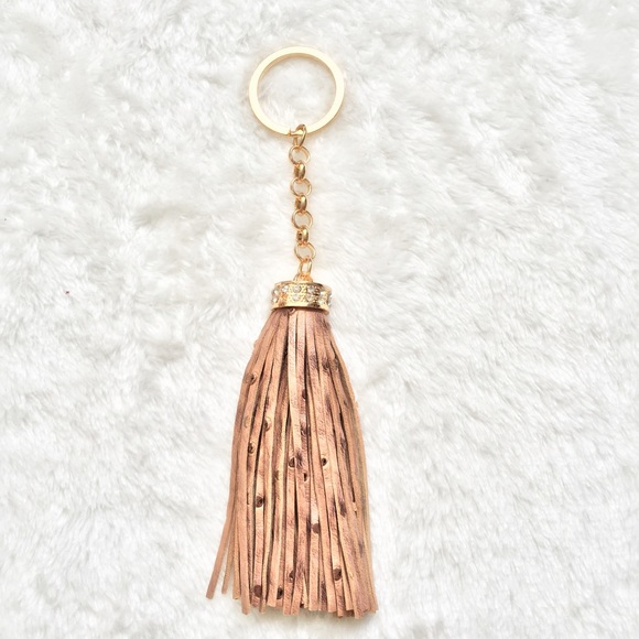 ❗️SOLD OUT❗️Tassel key chain - Picture 2 of 4