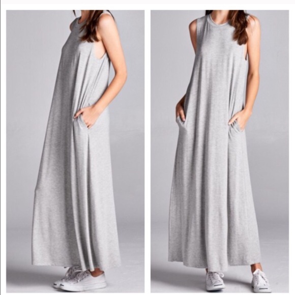 Sleeveless chic dress LAST ONE SALE - Picture 2 of 3