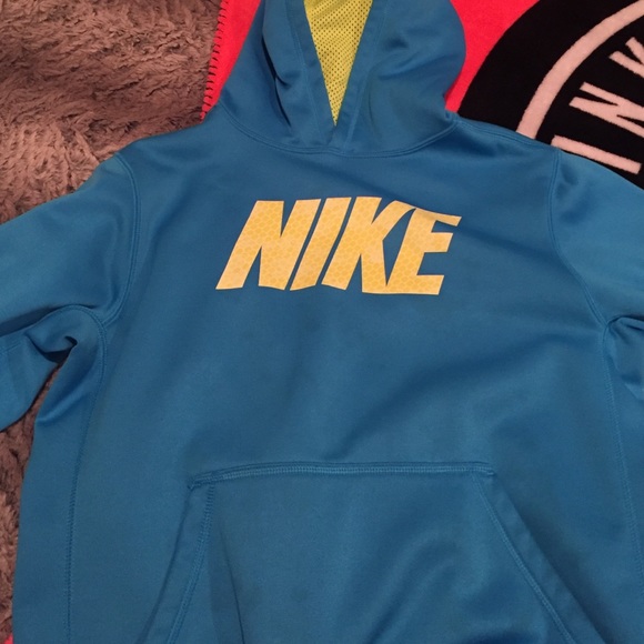 Nike sweatshirt
