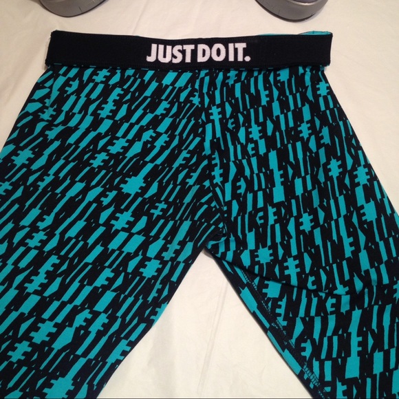 🚨Final Price🚨 women's Nike leggings - Picture 3 of 3