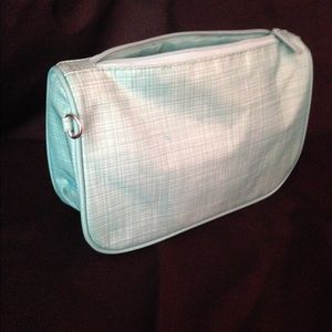 ThirtyOne "31" Teal Cosmetic Case