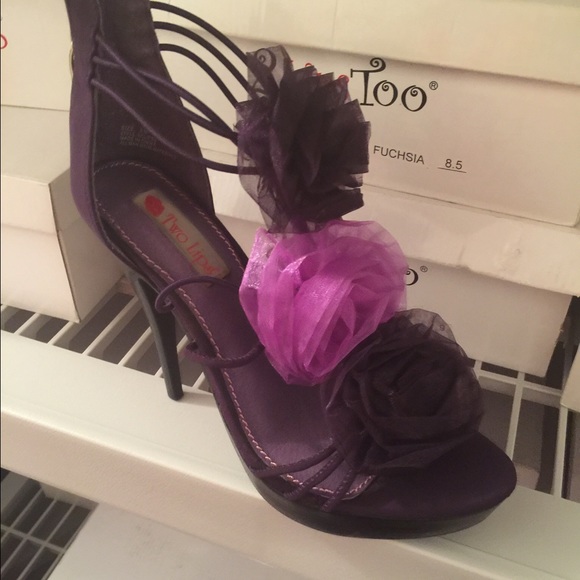 Two Lip Shoes