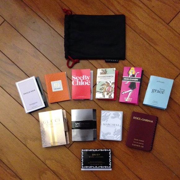 10 Perfume Minis & Sephora Bag