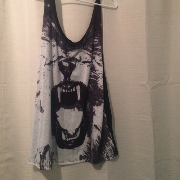 Forever 21 tiger tank top