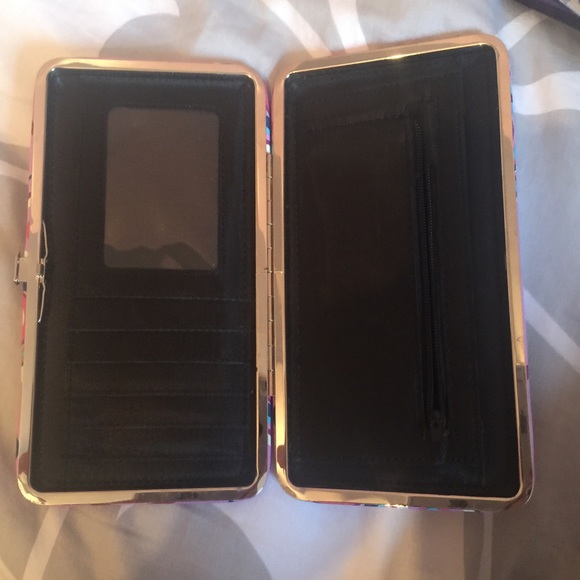 Wallet - Picture 2 of 2