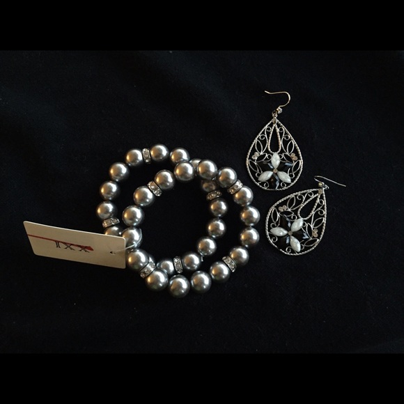 Jewelry Sets (bracelets & earrings)