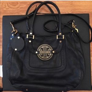 SOLD!!!!!!!! Tory Burch Amanda satchel