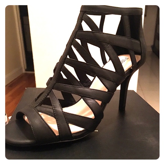 Firth Shoes -- Size 10