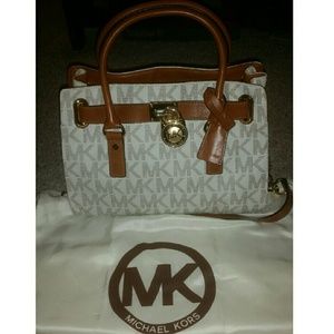 Vanilla Michael Kors Hamilton Satchel