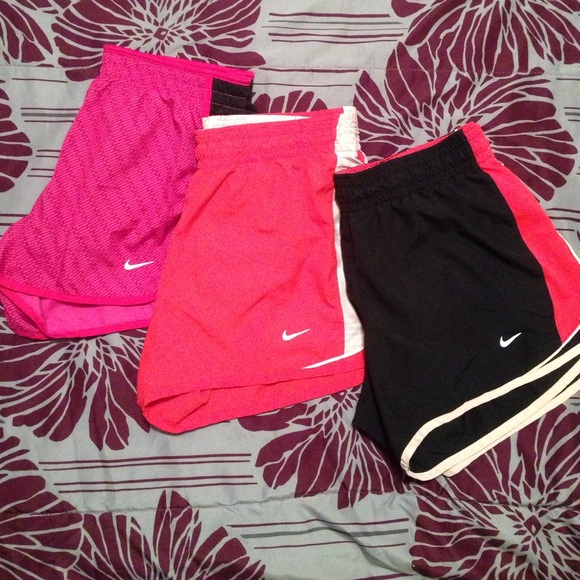 Nike short bundle 💖