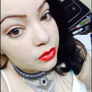 Meet your Posher, Alexandra